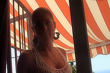 Leila - Amateur Oral Sex On A Romantic Picnic