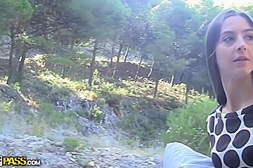 Leila - Amateur Oral Sex On A Romantic Picnic
