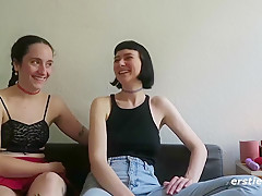 Lesbische Modedesignerinnen Aus Berlin Fingern Und Lecken Sich Gegenseitig