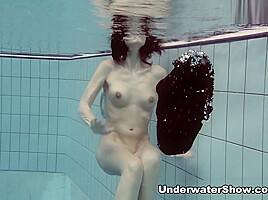 Loris Video - UnderwaterShow