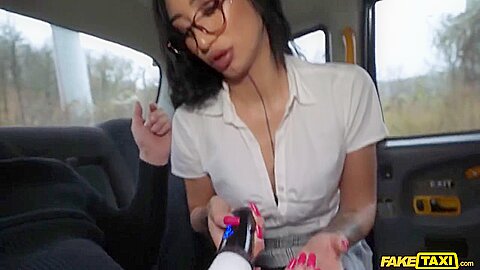 Mali Ubon In Sex Toys For Free Ride
