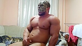Massive Bodybuilder FrankenJacker Jerks Off on Cam
