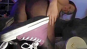 Masturbating in pantyhose and sneakers