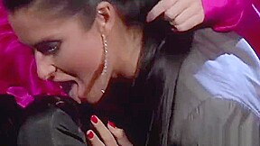 Mature Lesbian Gets Her Cunt Toyed With A Large Fake Penis