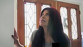 MexiMilf Gabby Quinteros & Milf Jessica Jaymes XXXmas Fuck!