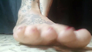 Milf Taking off Sneakers & Socks Foot Fetish Playtime