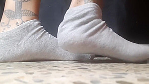 Milf Taking off Sneakers & Socks Foot Fetish Playtime