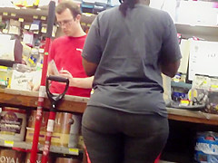 NICE ASS IN TIGHTS