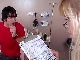 Naughty Sweetheart Is Delighting Stud With Her Throat
