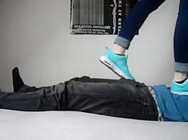Nike Thea Trample