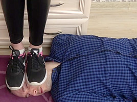 Obey me foot freak