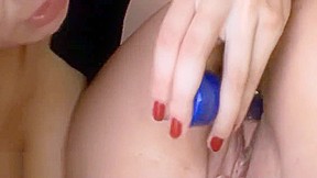 One Sextoy Dildo for Two Sensual and Hot Lesbians to Get Pleasure