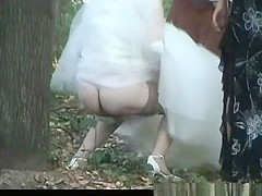 Outdoor hidden pee bride and friends