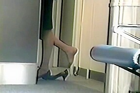 Pantyhose  Feet of working women have not the moments for ON shoes 