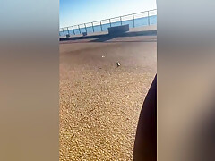 Passeggiando Lungomare Una Troia Mi Fa Un Pompino In Pubblico