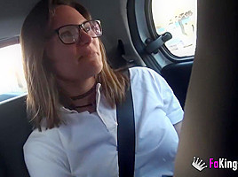 Patricia Colegiala is a slutty and nerdy babe at the same time, who likes hard dicks