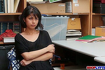 Penelope Reed sucks and got freed