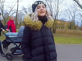 Pickup Blonde Ends With A Blowjob In Public From The First Person