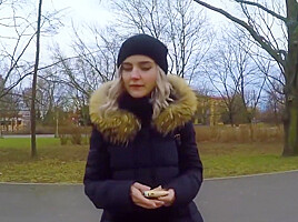 Pickup Blonde Ends With A Blowjob In Public From The First Person