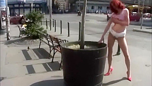 Piss Slut in Public 15 Keleti Karoly u  - Margit krt 