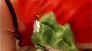 Poison Ivy Gives Amazing Head!