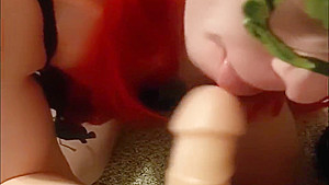 Poison Ivy Gives Amazing Head!