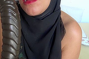 Real Arab Lesbian Muslim In Marseille
