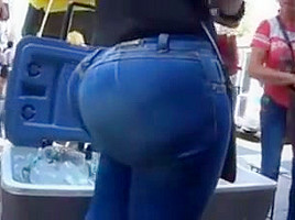 Ridiculous big ass dominican milf