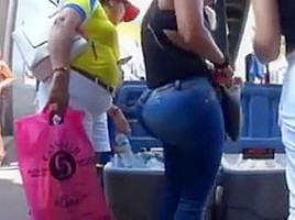 Ridiculous big ass dominican milf