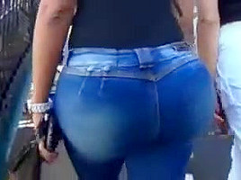 Ridiculous big ass dominican milf