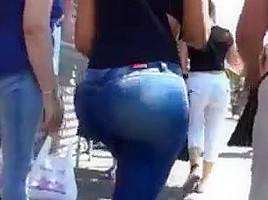 Ridiculous big ass dominican milf