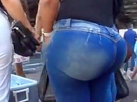 Ridiculous big ass dominican milf