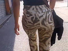SDRUWS2 - CANDID DELICIOUS BUTT WALKING
