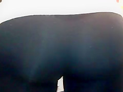SEXY ASS IN LEGGINGS 1