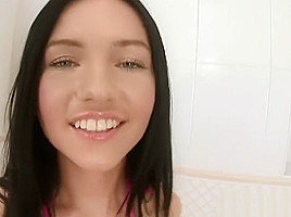 Sasha Rose Alisa Fingering