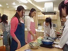 Sdde-537: The Cooking Class