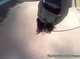 Serene Emi Video - UnderwaterShow
