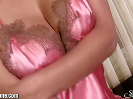 Sexiest Dirty Pink Lingerie On 7 Min With Sunny Leone