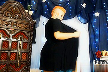 Sexual short haired MILF Saintly Nix presents amazing strip dance