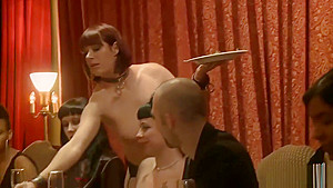 Sexy chicks entertaining their horny boss