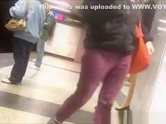 Sexy legs upskirted in subway