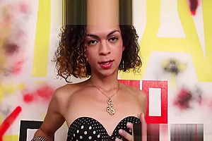 Sexy shemale Bella Rosari takes two dicks in a gloryhole