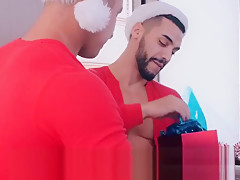 ShowerBait Str8 bait shower fuck with hunk Seth Santoro