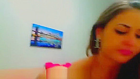 Showing her perfect ass on webcam