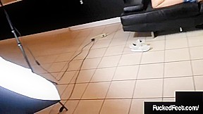 Size 9 5 Foot Fucking 18yo Jackie Ohh Fucks Cock With Feet!