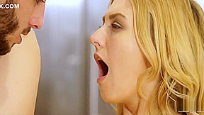 Slim Blonde Gets Nailed