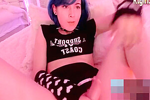 Slim Fiji Trans Angel With Sexy Feet Legs Wanks Off Her Big Dick