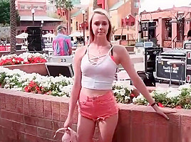 Solo girlsporn Jody public flashing pussy the beautiful body