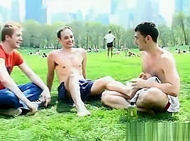Sporty homos feet oiled up and tickled by his friends