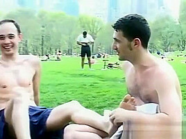 Sporty homos feet oiled up and tickled by his friends